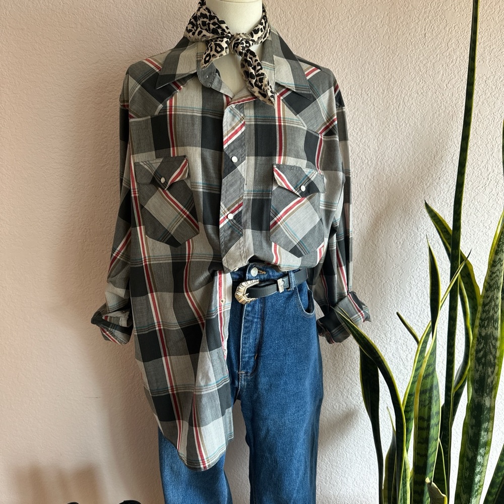 VINTAGE WRANGLER SNAP SHIRT